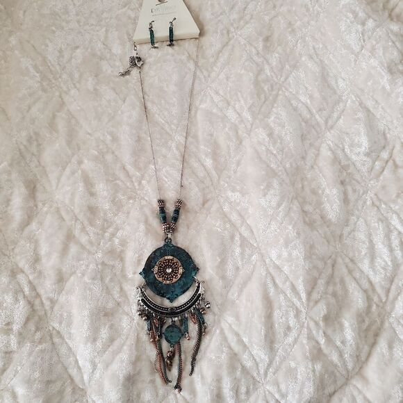 Fashion Jewelry Tribal Bohemian Blue & Silver Tone Dream Catcher Necklace - Picture 2 of 7